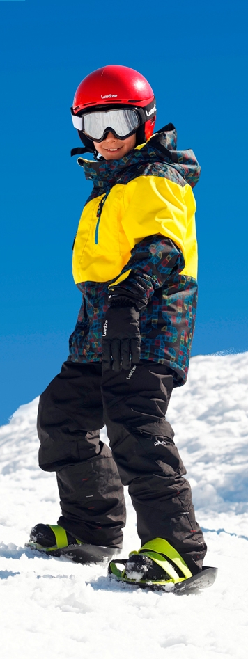 Eine Mischung aus Schneeschuh, Plastikbob und Ski sind die Runslide von Wed´ze. Die flotten Teile bieten viel Spaß im Schnee. Foto: (c) Decathlon