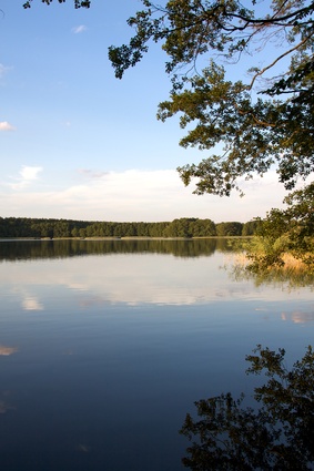Zu Wasser oder auf dem Lande ist die Mecklenburgische Seenplatte für die Familie das ideale Urlaubsgebiet. Foto: © Natalie Prinz - Fotolia.com