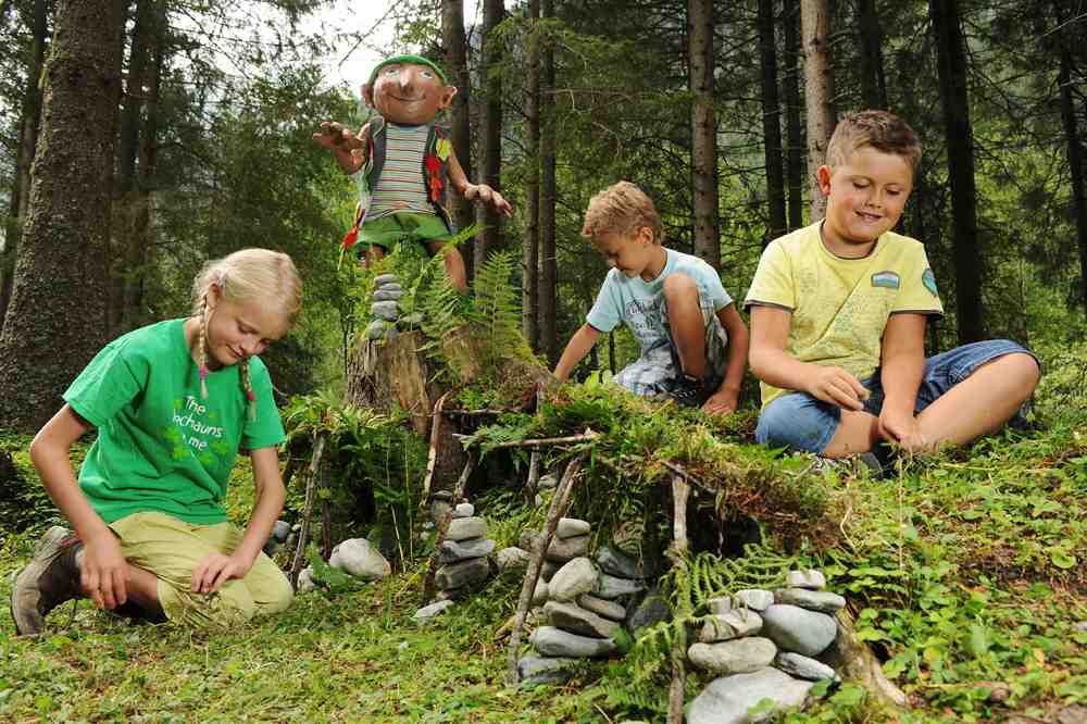 Willi Waldwichtel ist der gute Geist beim Familienurlaub in Tirol. Foto: (c) TW Family Tirol
