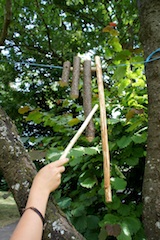 So sieht das fertige Baumxylophon aus und es hat einen richtig vollen Klang! Foto: (c) Kinderoutdoor.de