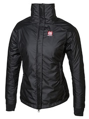 66 North zeigt wie leicht der Winter mit der richtigen Outdoor Bekleidung sein kann. Das Eyjafjallajokull ist mit dem ultraleichten und sehr warmen Project Alpha von Polartec ausgerüstet. Foto: (c) 66 North