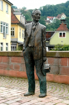 Von dem bekanntesten Calwer gibt es keine Pixi-Bücher, aber dafür ein Museum! Foto: (c) Dieter Poschmann / pixelio.de