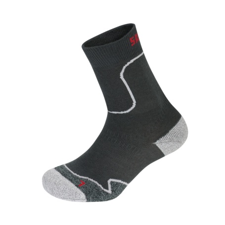 Kindersocken müssen einiges aushalten und entsprechend gut verarbeitet sein. Foto: (c) salewa