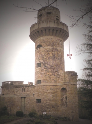Rapunzel lass Dein Haar hernieder! Auch das ist eine unserer Schnitzeljagd Aufgaben. Foto (c) nafas / pixelio.de