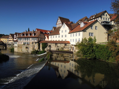 In Schwäbisch gibt es auch eine Schnitzeljagd mit GPS Gerät oder Smartphone. Foto: (c) LouPe / pixelio.de