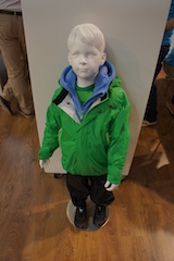 Viele Verbraucher fragen sich: Was ist drinnen in einer Outdoor Jacke? Alles unbedenkliche Stoffe oder vielleicht giftige Substanzen? Foto (c) Kinderoutdoor.de