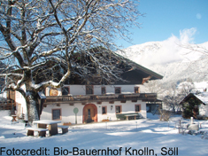 Vom Bergbauernhof direkt auf die Piste! Die Region Wilder Kaiser bietet Familienskiurlaube auf dem Bauernhof an.