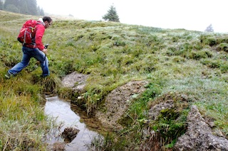 Outdoor Jacken sollen vor Regen schützen. Doch hält eine Membrane mit 30.000 mm dichter, als eine mit 10.000mm? Foto (c) Kinderoutdoor.de