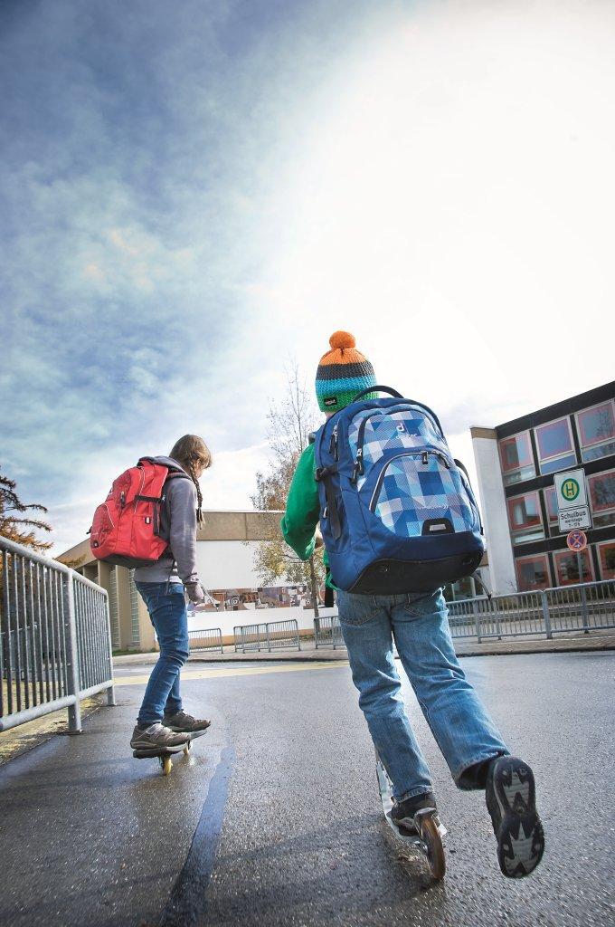 Schulranzen oder Schulrucksack? Das ist hier die Frage! Experten gaben uns Auskunft! Foto: Deuter