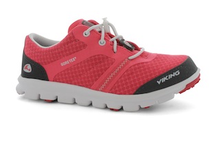 Outdoor Schuhe, wie sie sich Kinder wünschen: Die Maverick von Viking. Foto (c) Viking Footwear