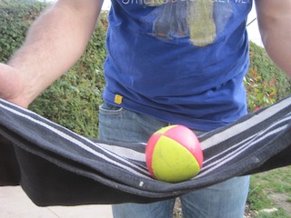 Spiele für Kinder sollten wenig Material benötigen und einfache Regeln haben. Foto (c) Kinderoutdoor.de