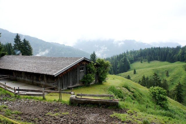 Senner auf Zeit beim Urlaub in Bayern. Foto (c) Kinderoutdoor.de