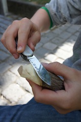 Jetzt kommt der eigentliche Schiffsrumpf dran. Foto (c) Kinderoutdoor.de