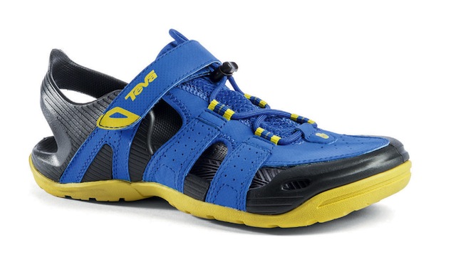 Sportlich sind die Teva Sandalen Barracuda und schützen die Kinderfüße. Foto (c) Teva