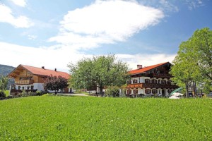 Ein sonniges Plätzchen für Familien: Ist der Wimmerhof in Oberbayern. Foto: Wimmerhof, Fam. Maier, Inzell/Chiemgau